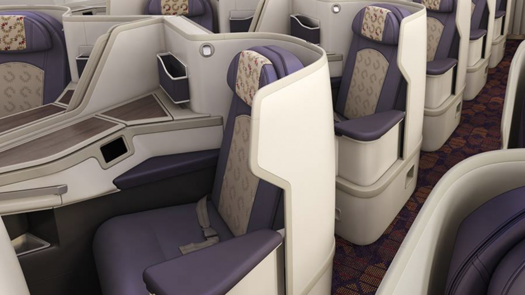 Airline review Cabin & Seat - Royal Air Maroc - 1