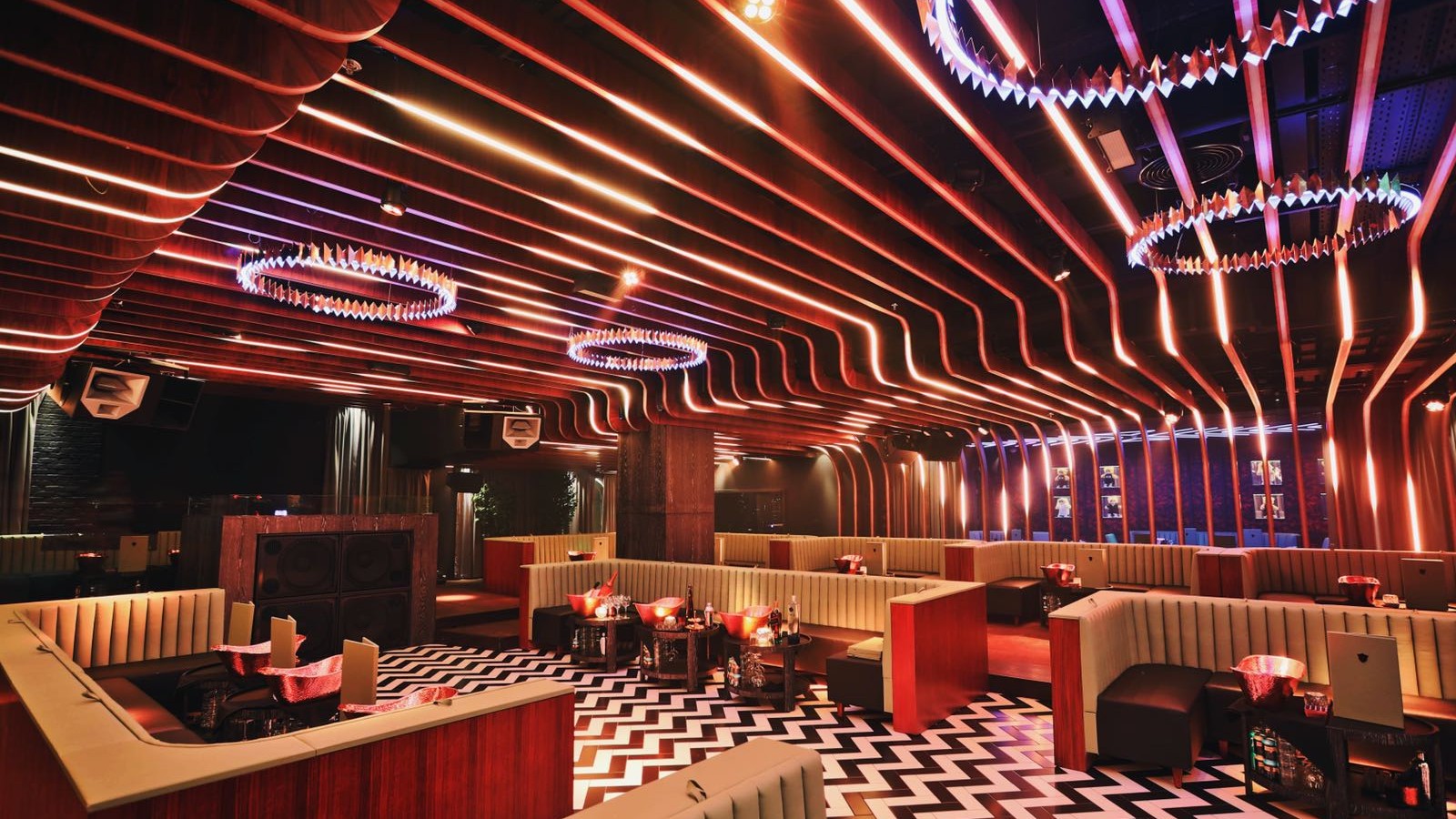Destinations Toplists - 10 Best Nightclubs in Dubai