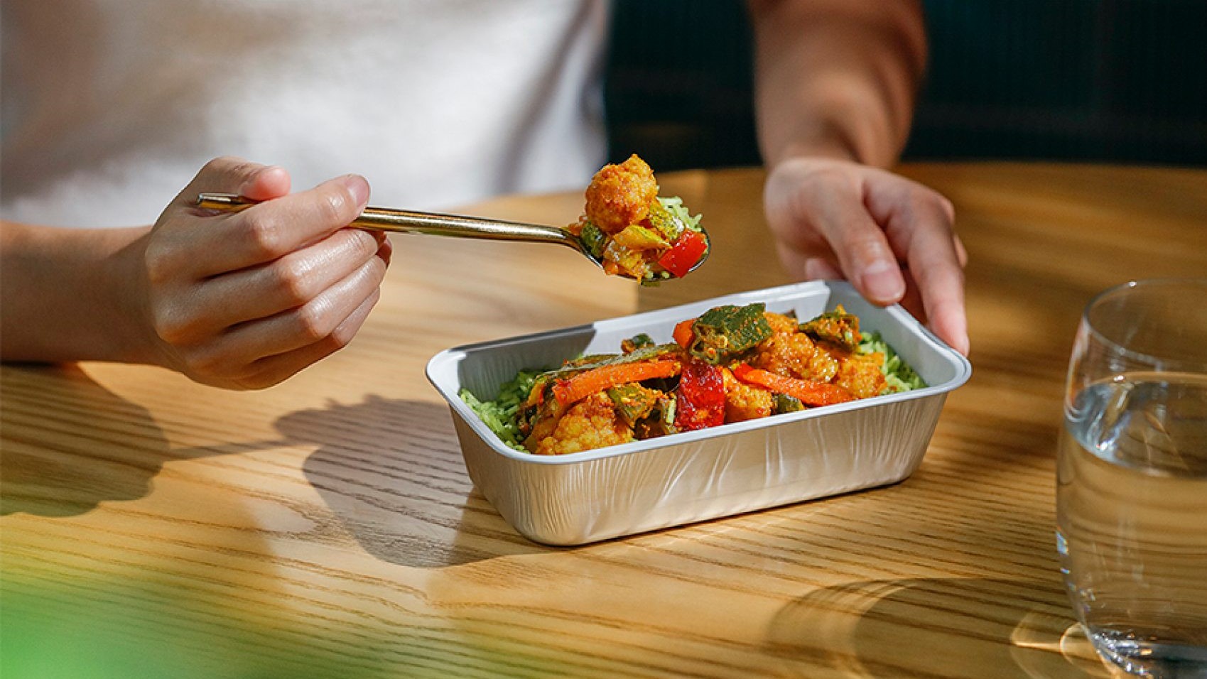 Airlines News - Cathay brings "plant forward" vegetarian menus to Premium Economy