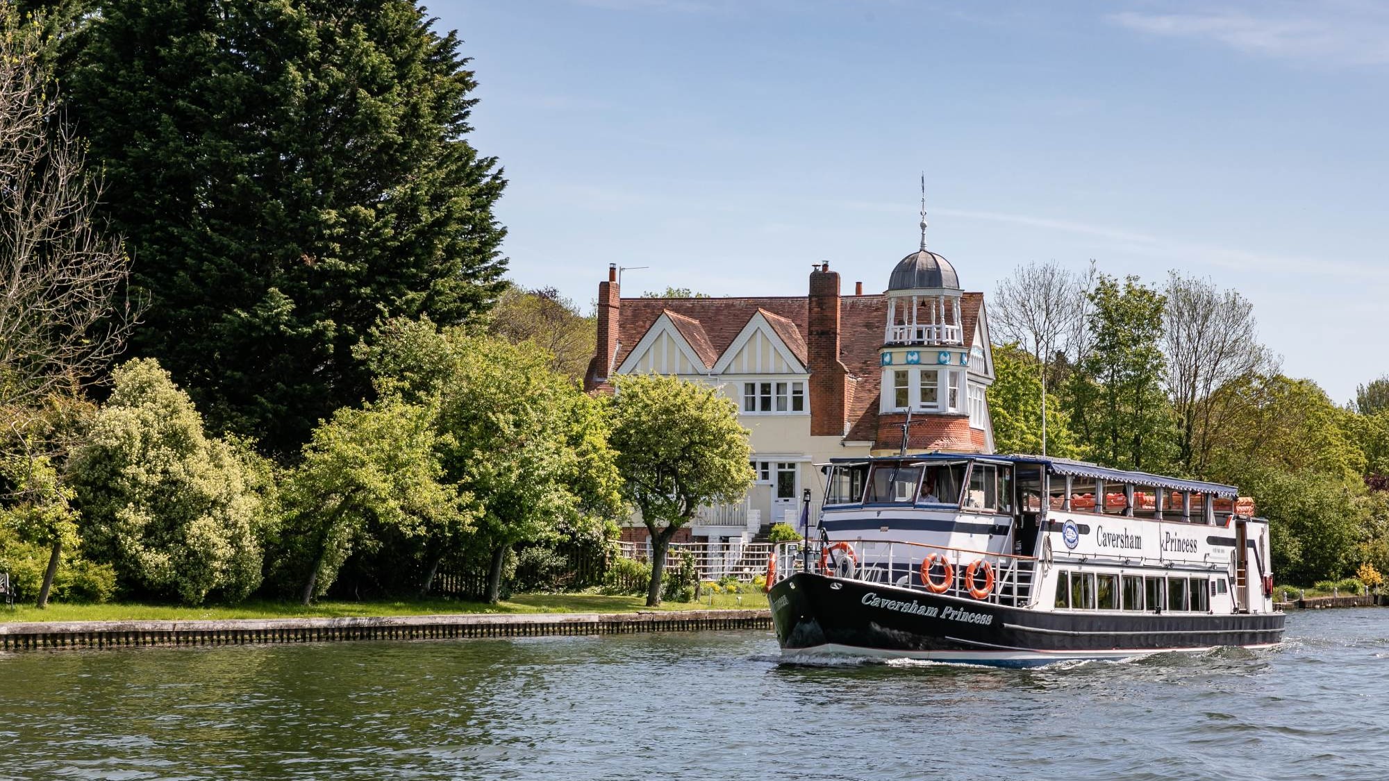 Boat trip down the RIver Thames