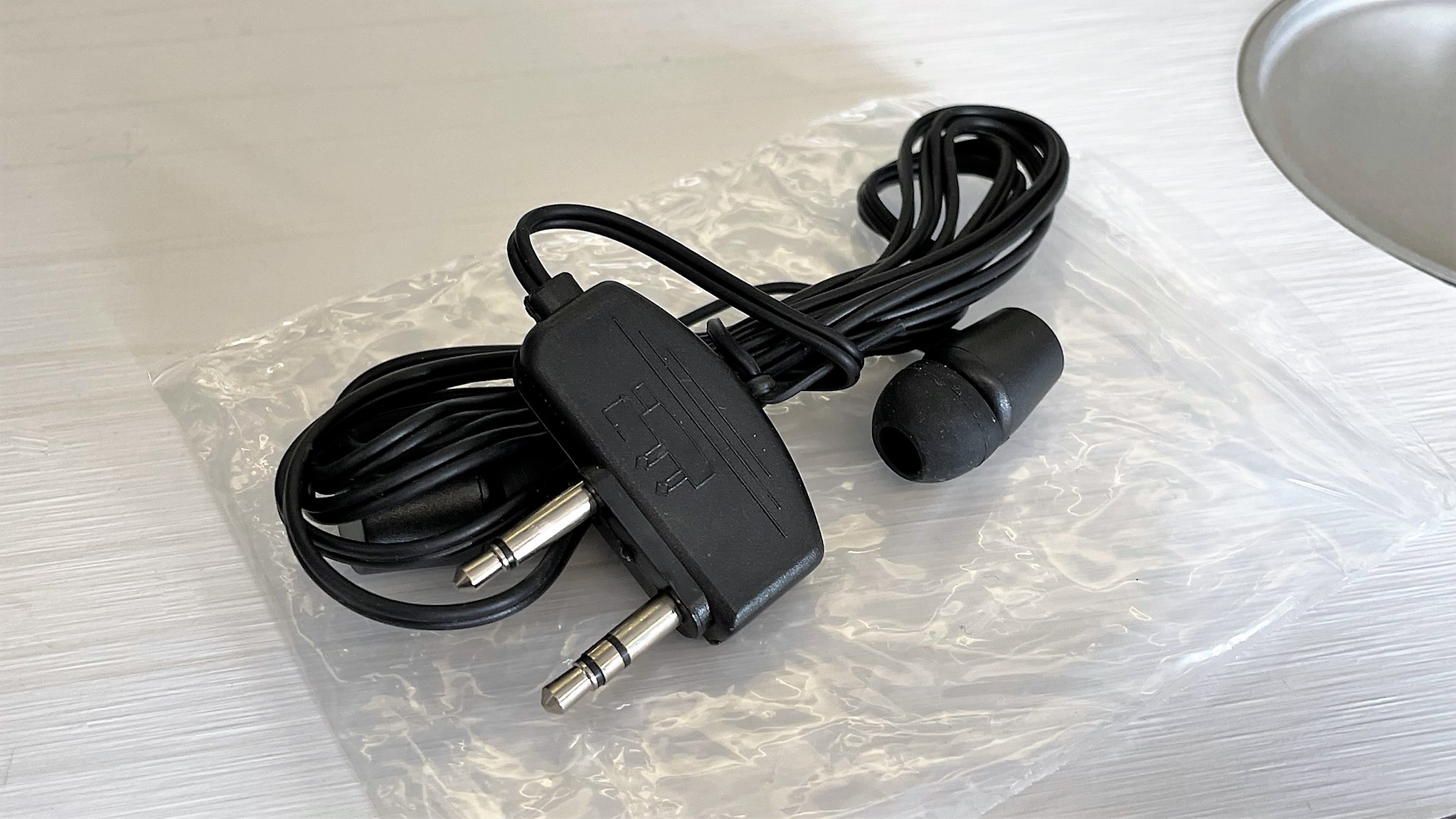 Airline review Entertainment - Surinam Airways - 4