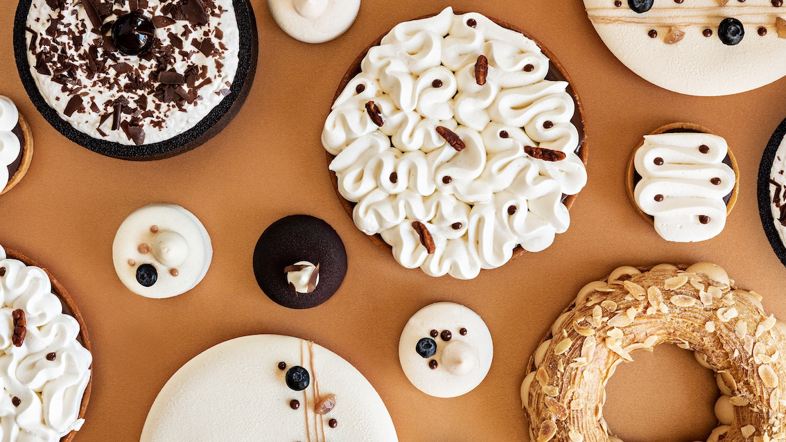 Multiple cakes at Stotrer in Paris