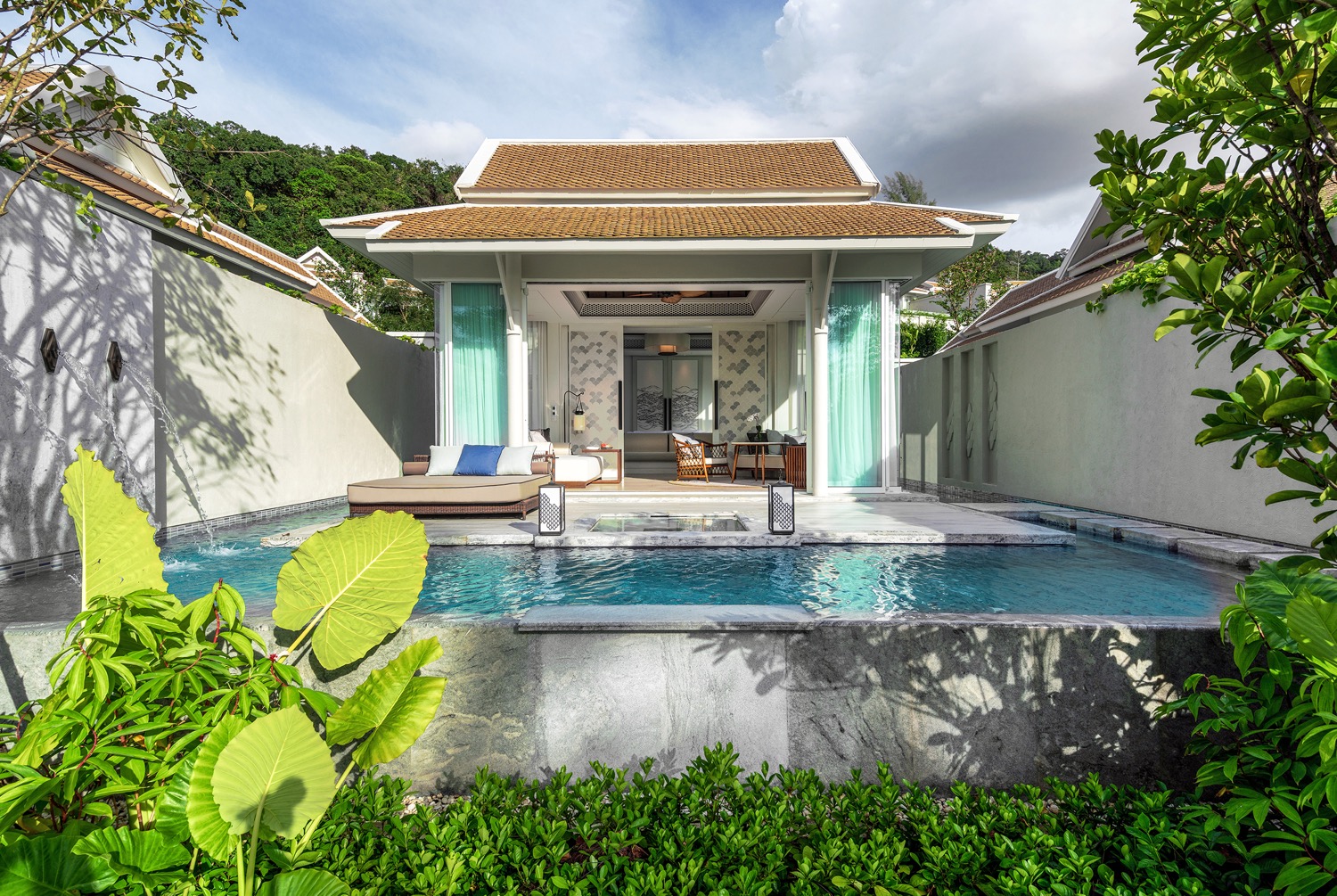 Hotels News - A new beachfront and exclusive resort, with private pools, has opened in Krabi