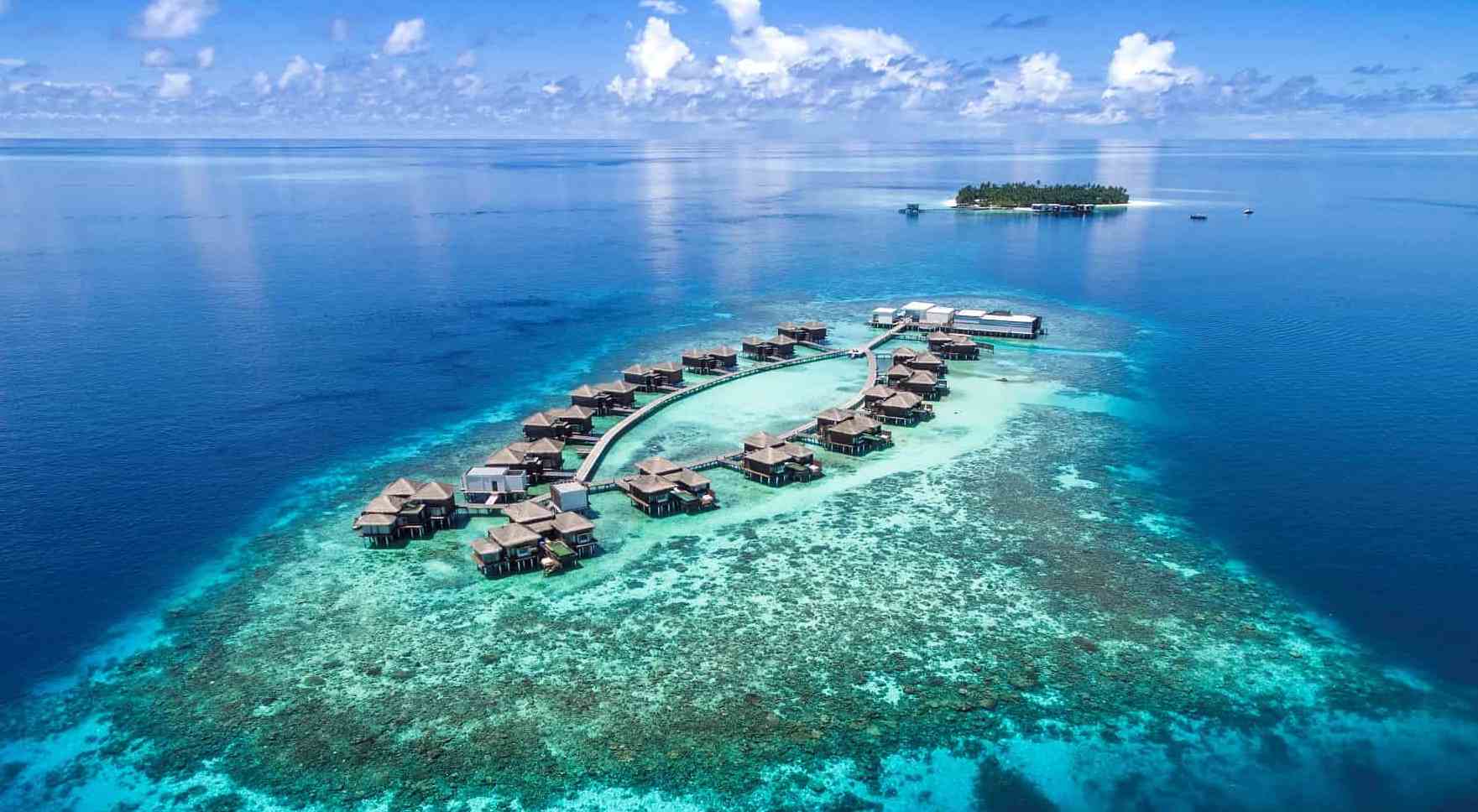 Raffles opens new hotels in China and the Maldives image
