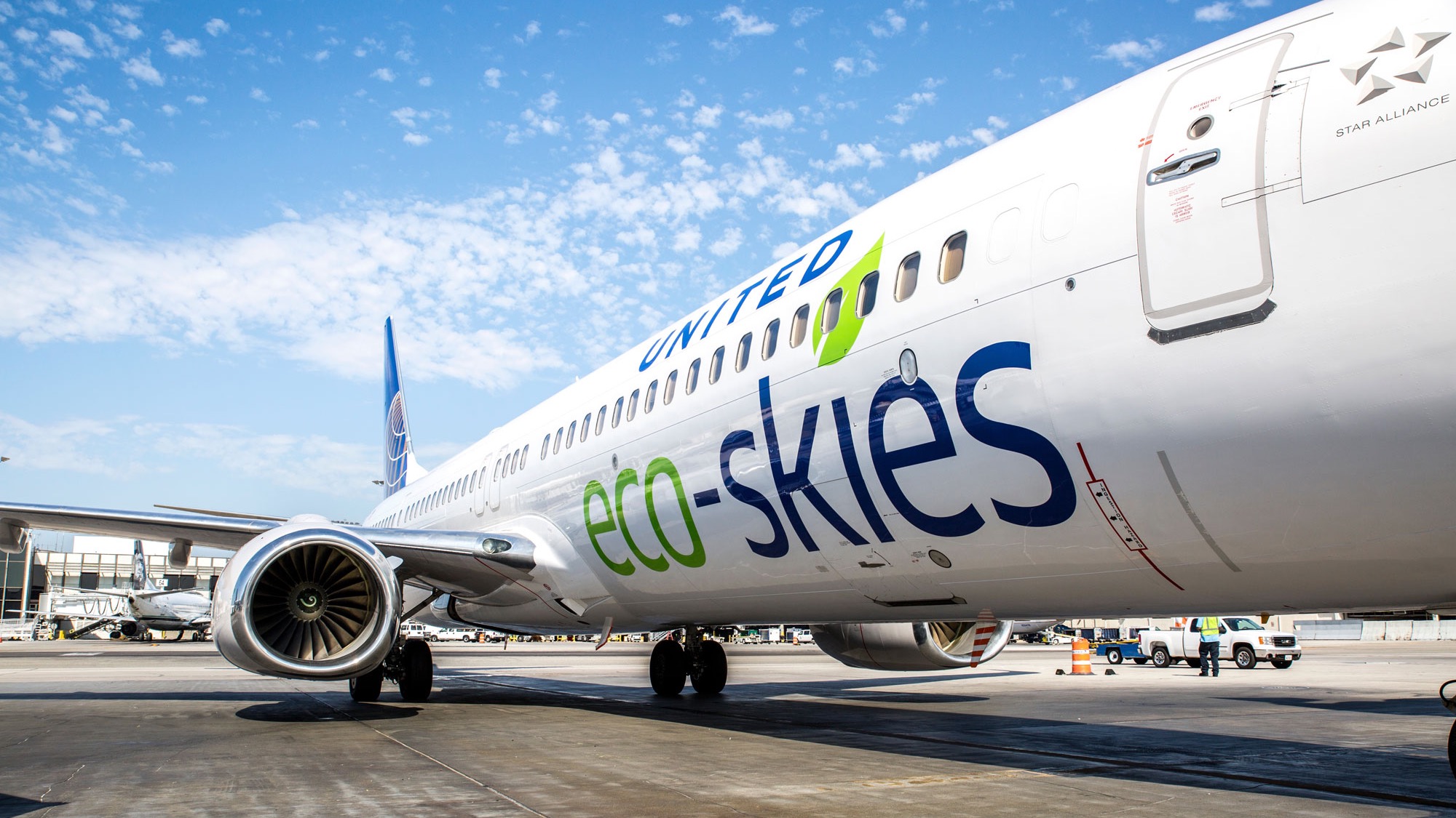 Airline review Sustainability - United Airlines - 0