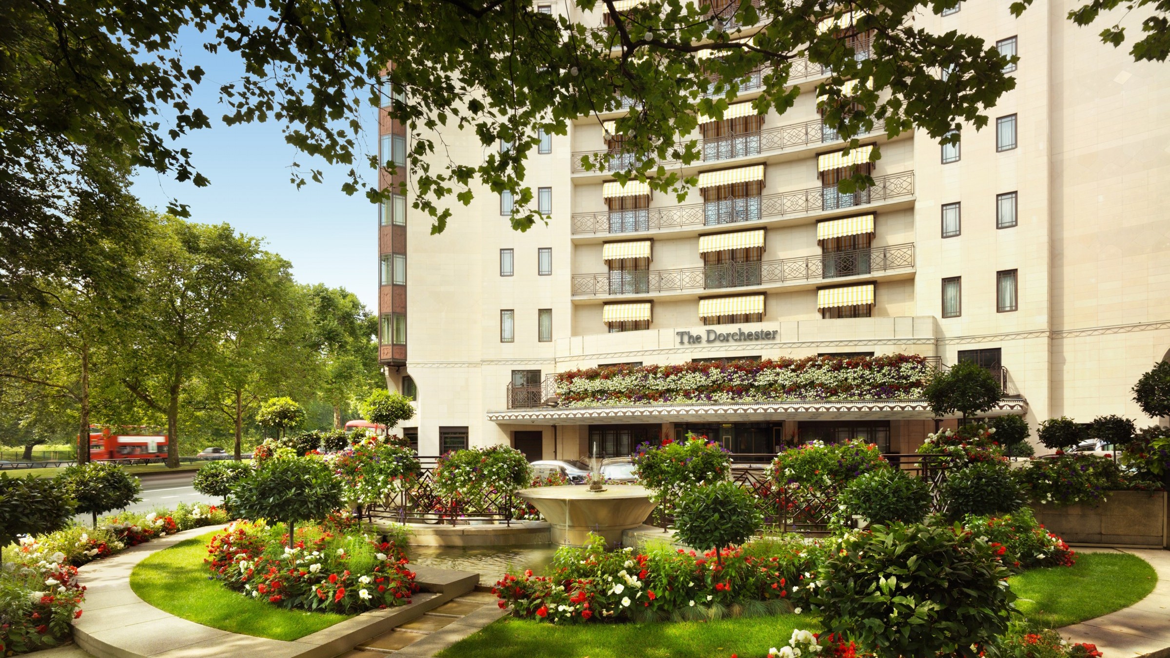 Vesper Bar - Dorchester Hotel