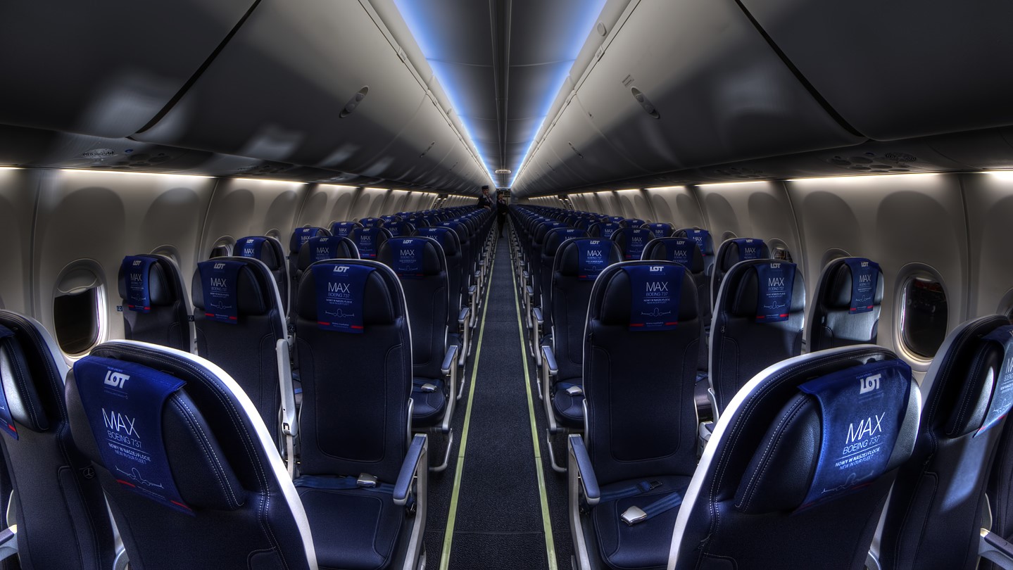 Airline review Short- & Medium-haul - LOT - Polish Airlines - 1