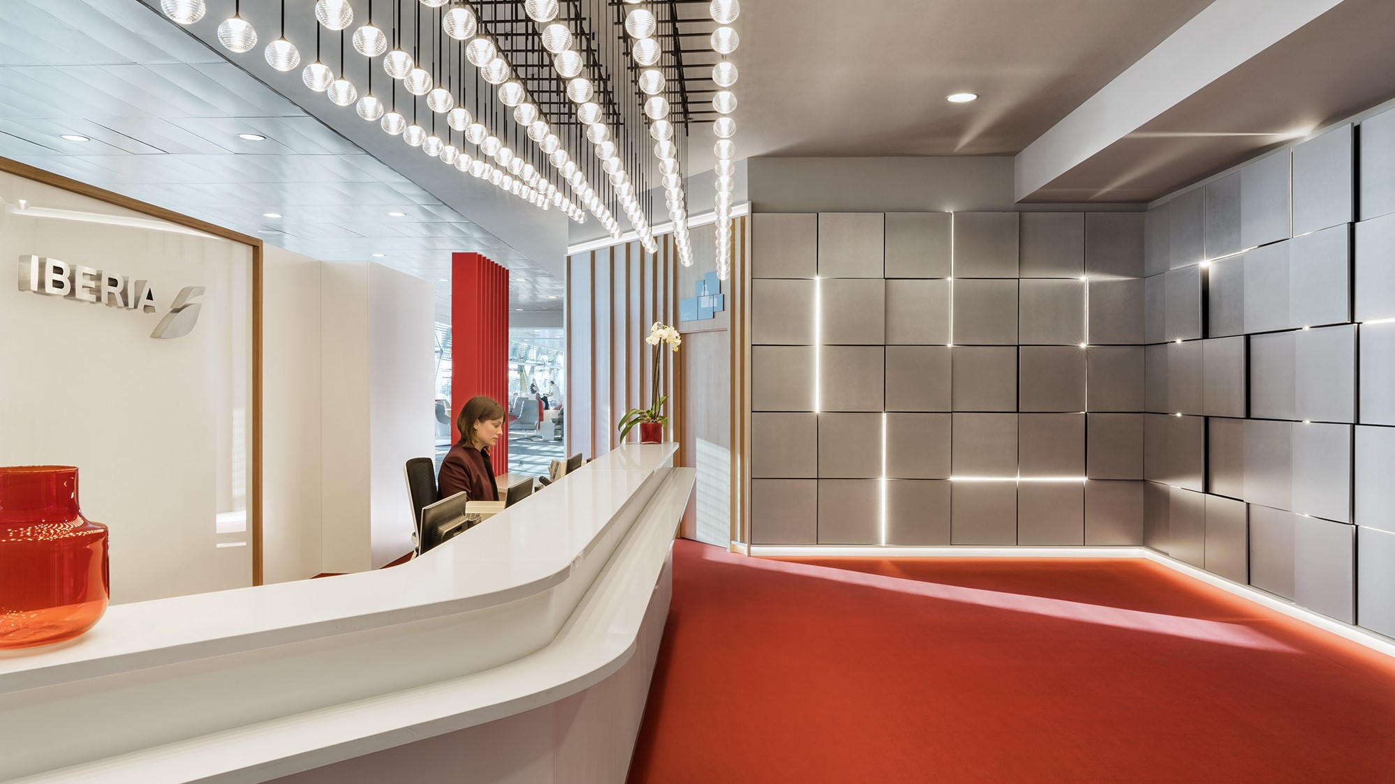 Airline review Airport experience - Iberia - 1