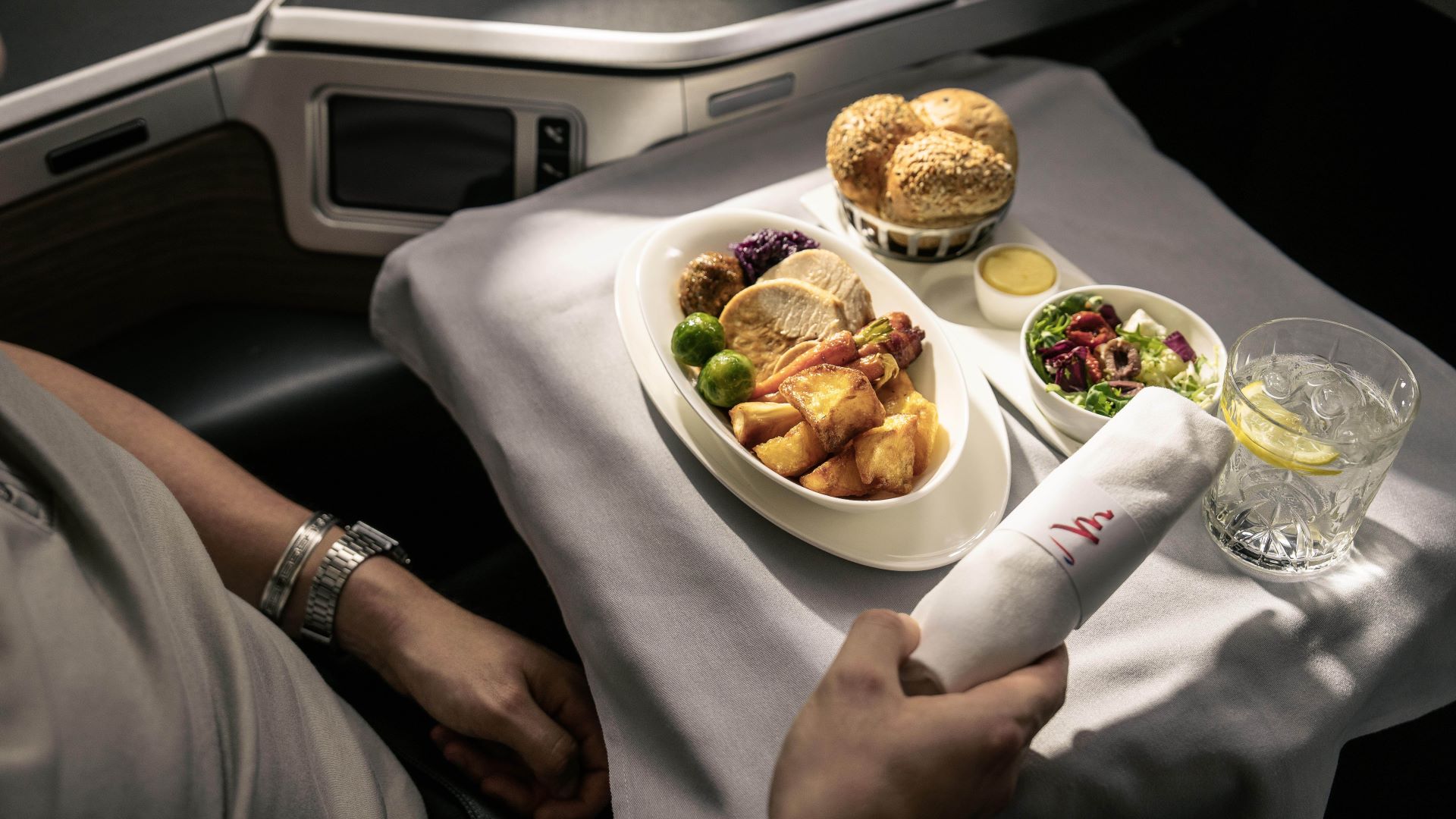 British Airways unveils Christmas Menus image