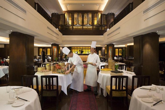 Hotel review About' - The Peninsula Hong Kong - 11