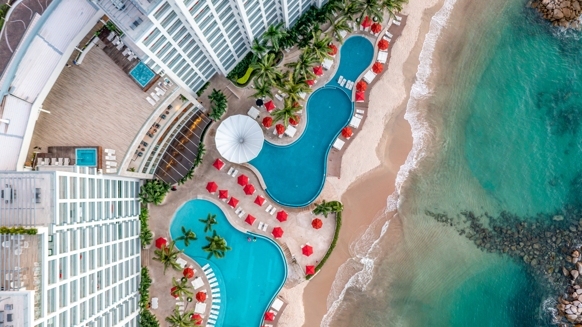 Hilton Vallarta Riviera's swimming pool and resort