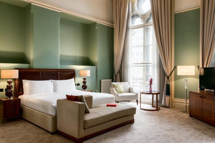 Hotels Toplists - Three historic hotels in London you should consider staying at