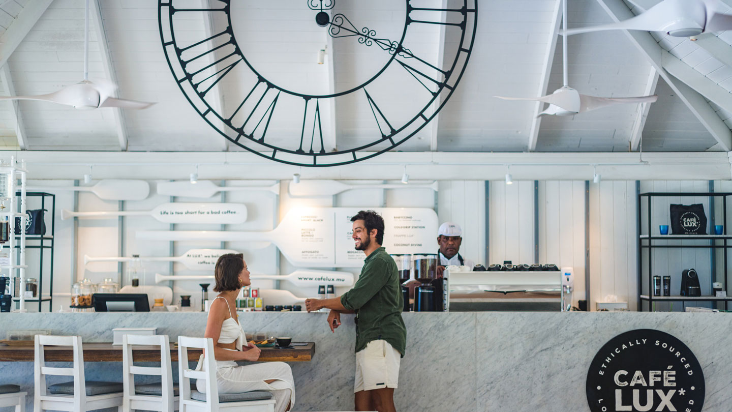 WWL3-LUX-MALDIVES-Cafe-LUX.jpg