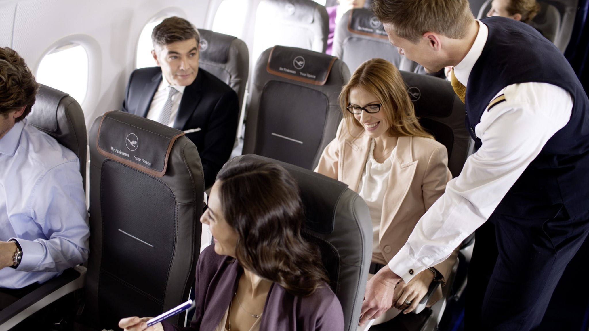 Airlines Articles - Business Class Seat Sale - Up to 50% off on Valentine’s Offer with Lufthansa