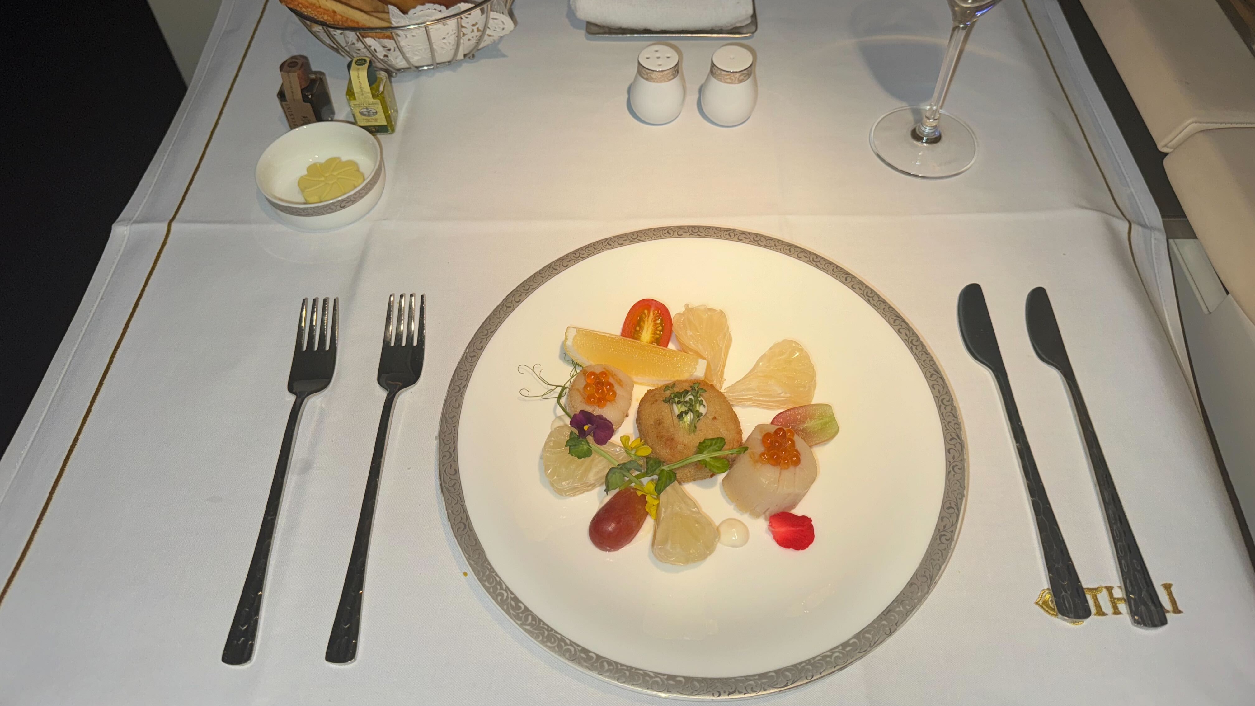 Airline review Cuisine - Thai Airways - 0