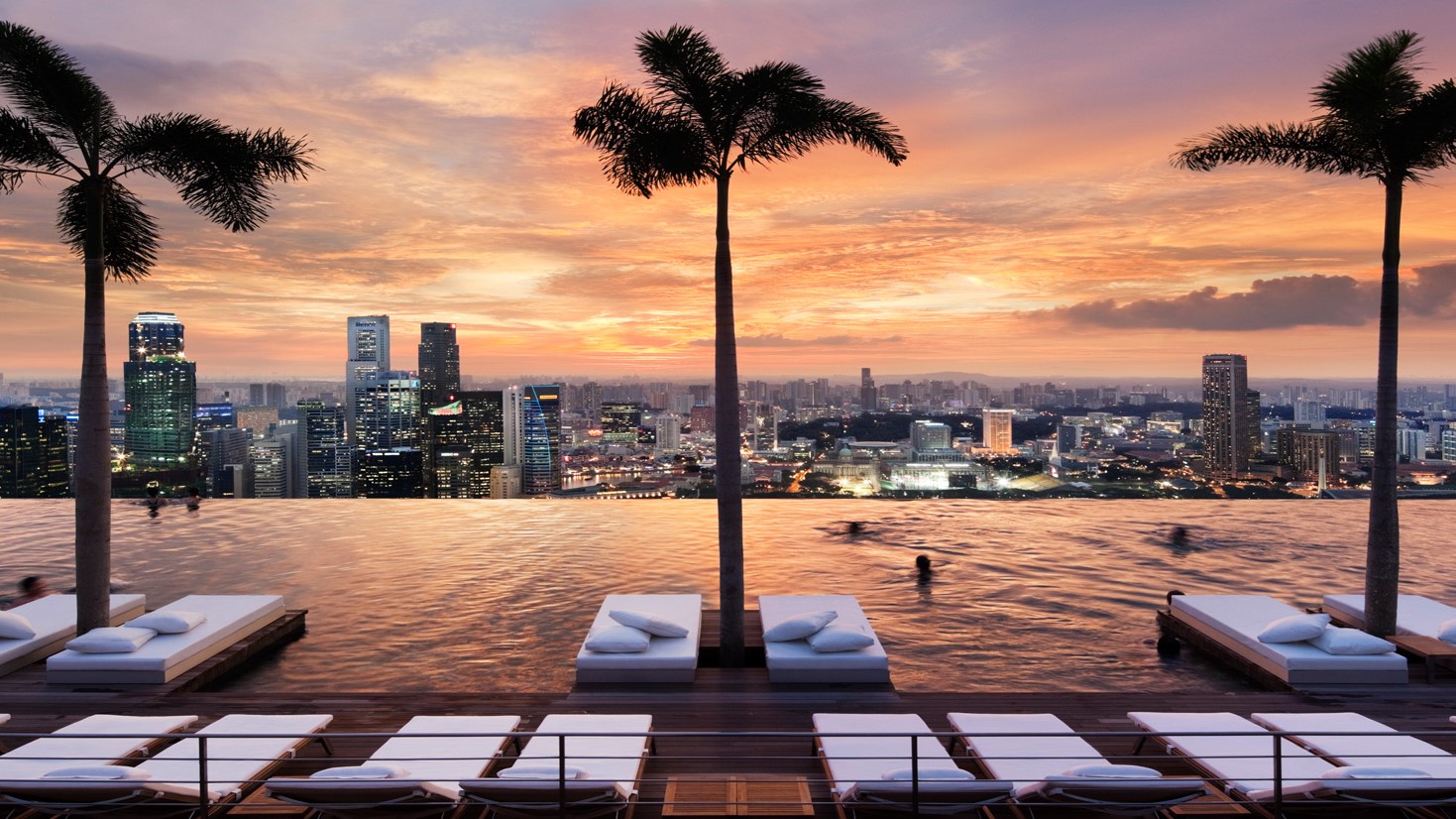 10 Best Infinity Swimming Pools image