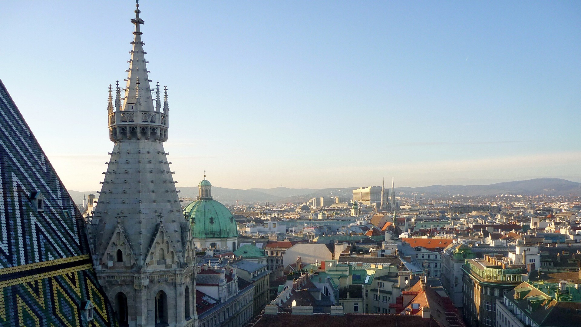 10 Best Luxury Hotels in Vienna image
