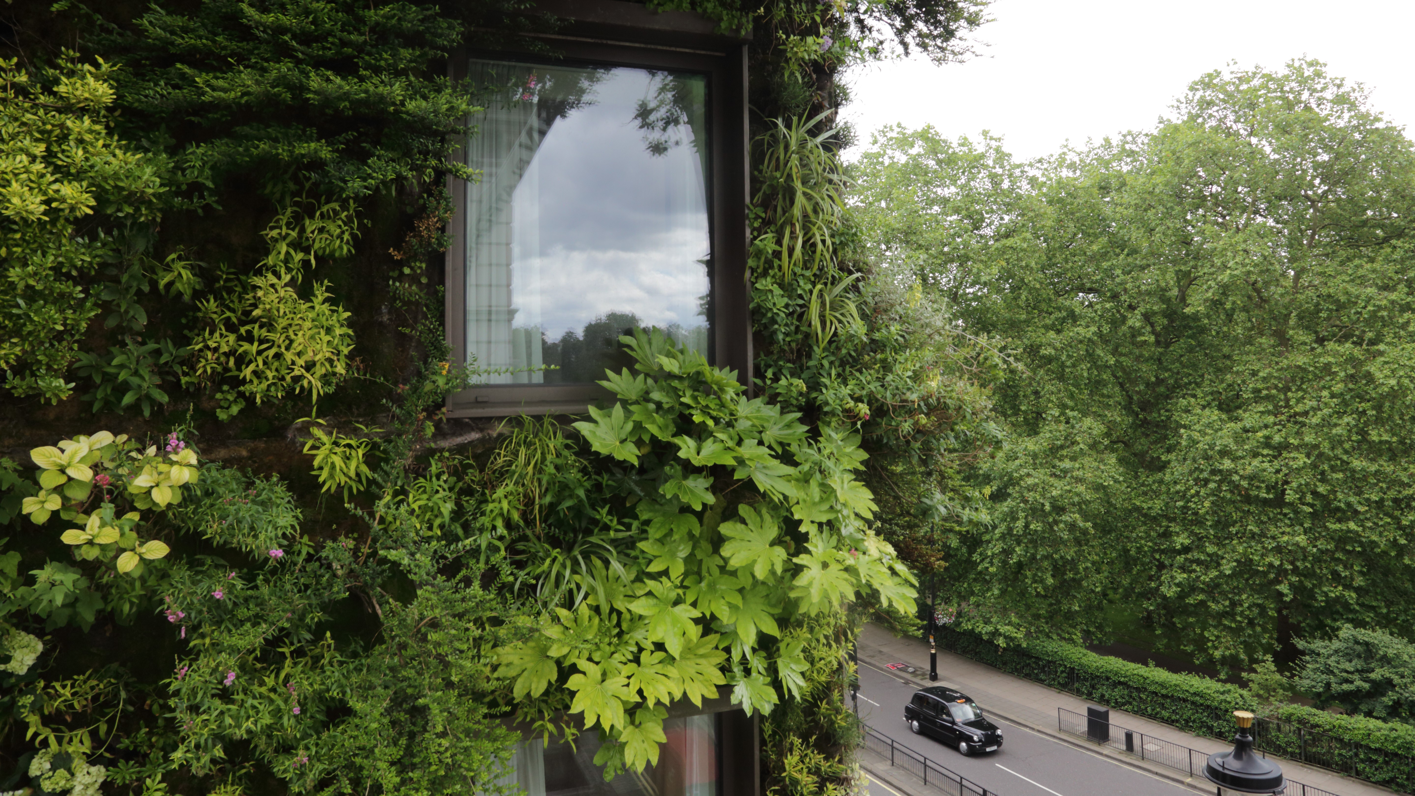 Hotel review What We Love' - The Athenaeum Hotel & Residences  - 6