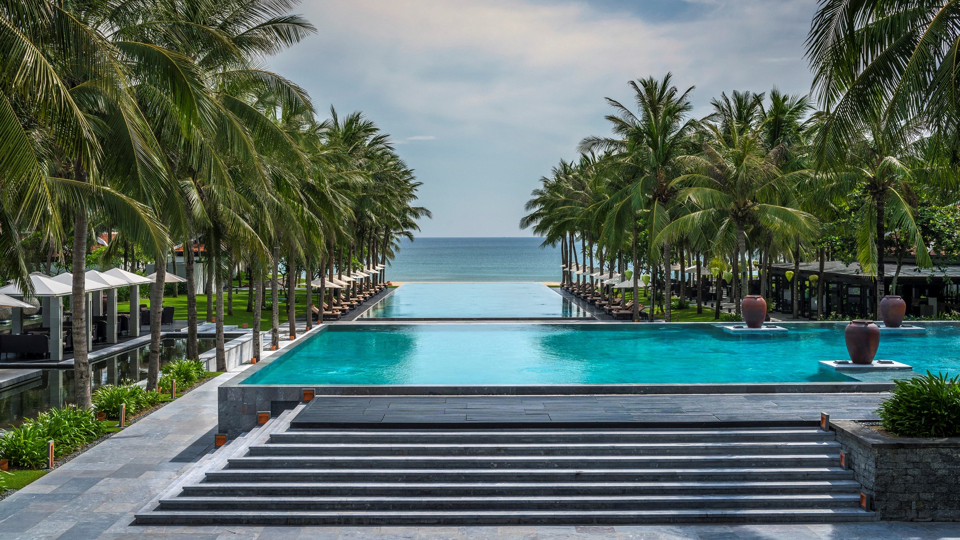 Hotels Toplists - 10 Best Infinity Swimming Pools