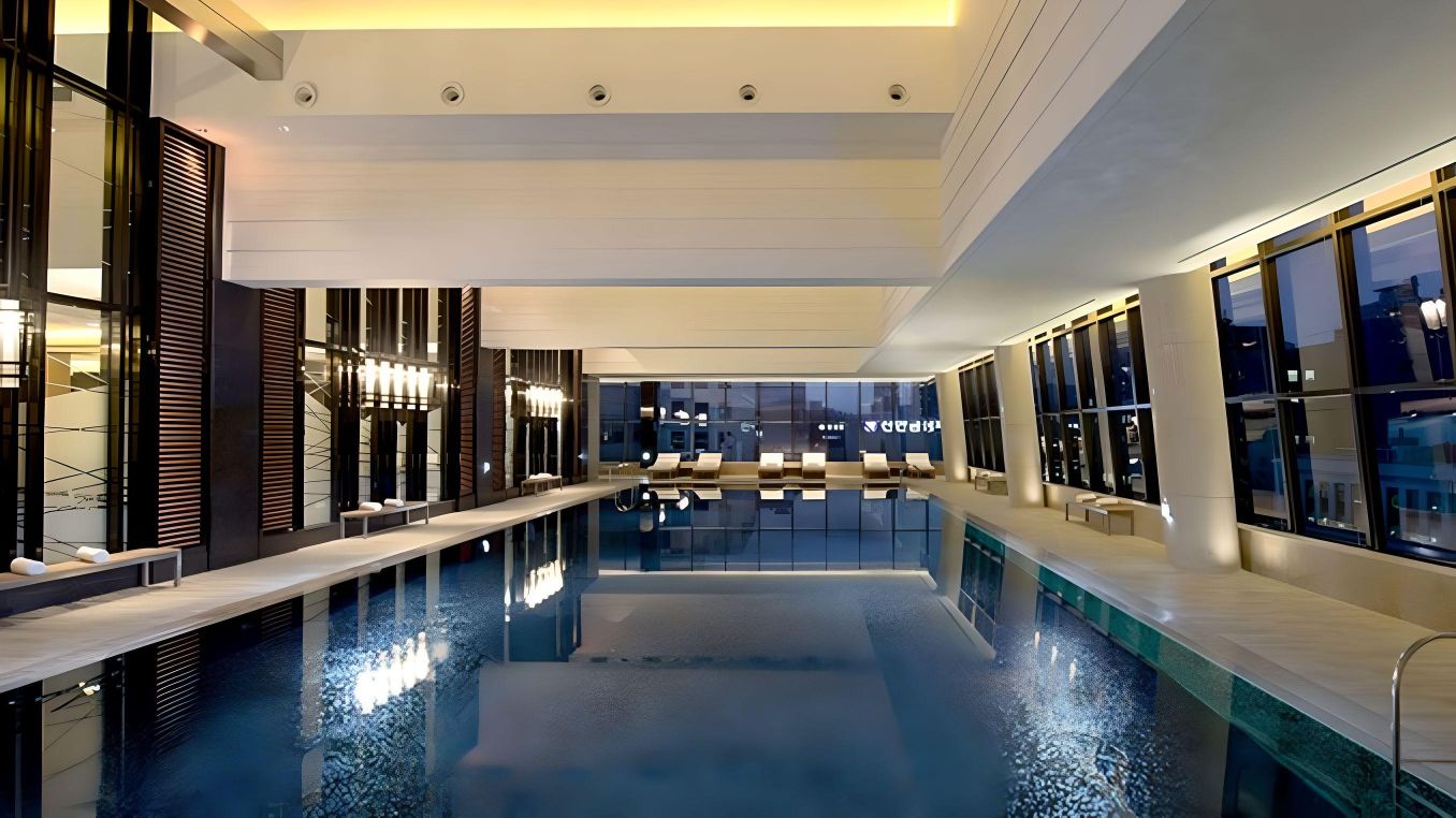 Indoor pool at conrad seoul