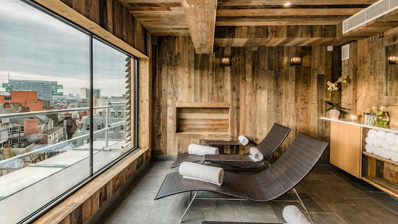 11 Best Luxury Hotels in Manchester image