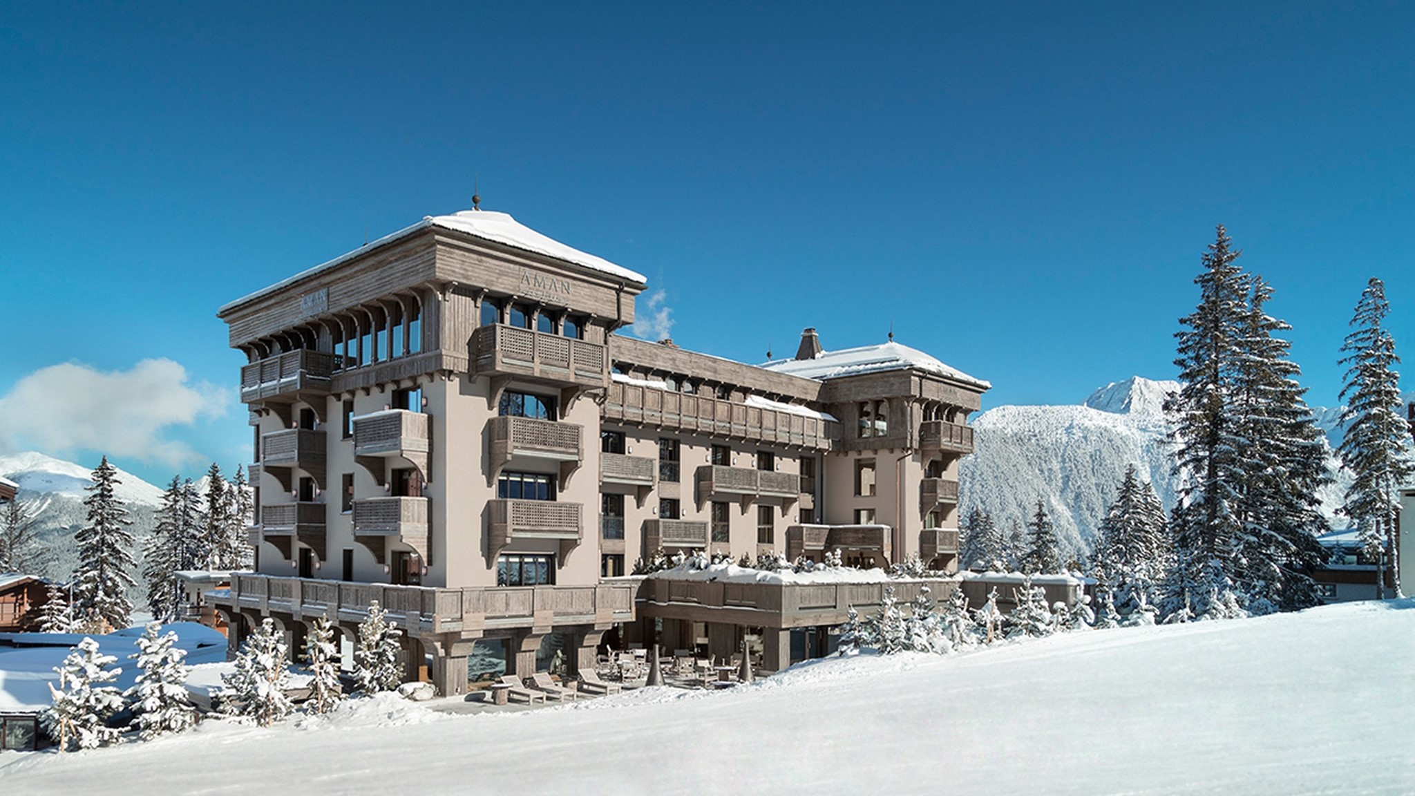 Hotels Toplists - 8 Best Luxury Ski Resorts in the World