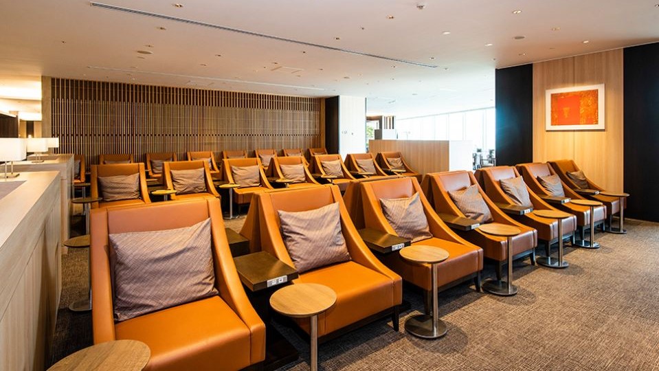 Airline review Airport experience - Japan Airlines - 9