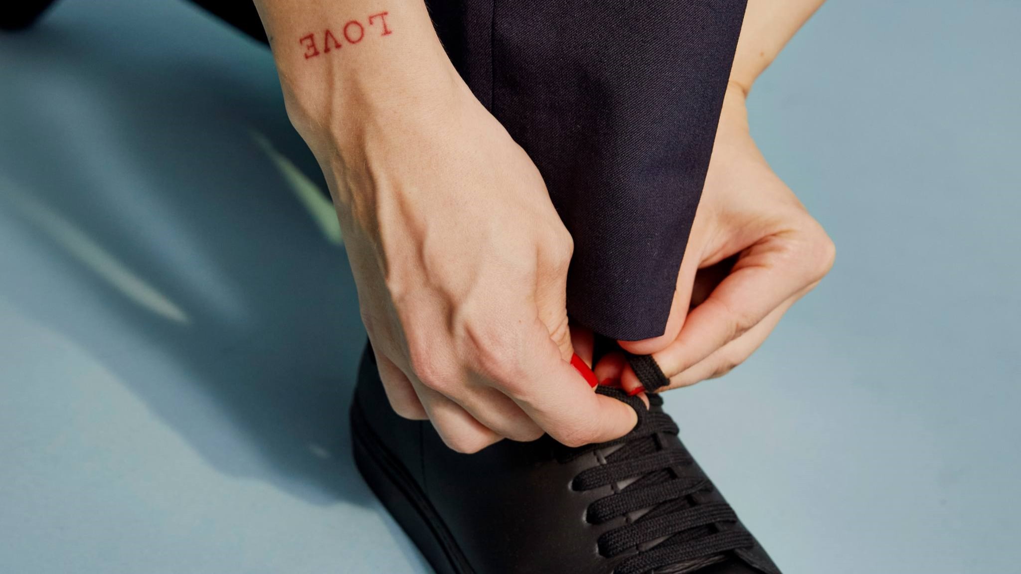 SAS - sneakers and tattoos  image