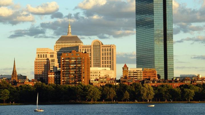 a large hote, mandarin oriental. Viewed from the sea.