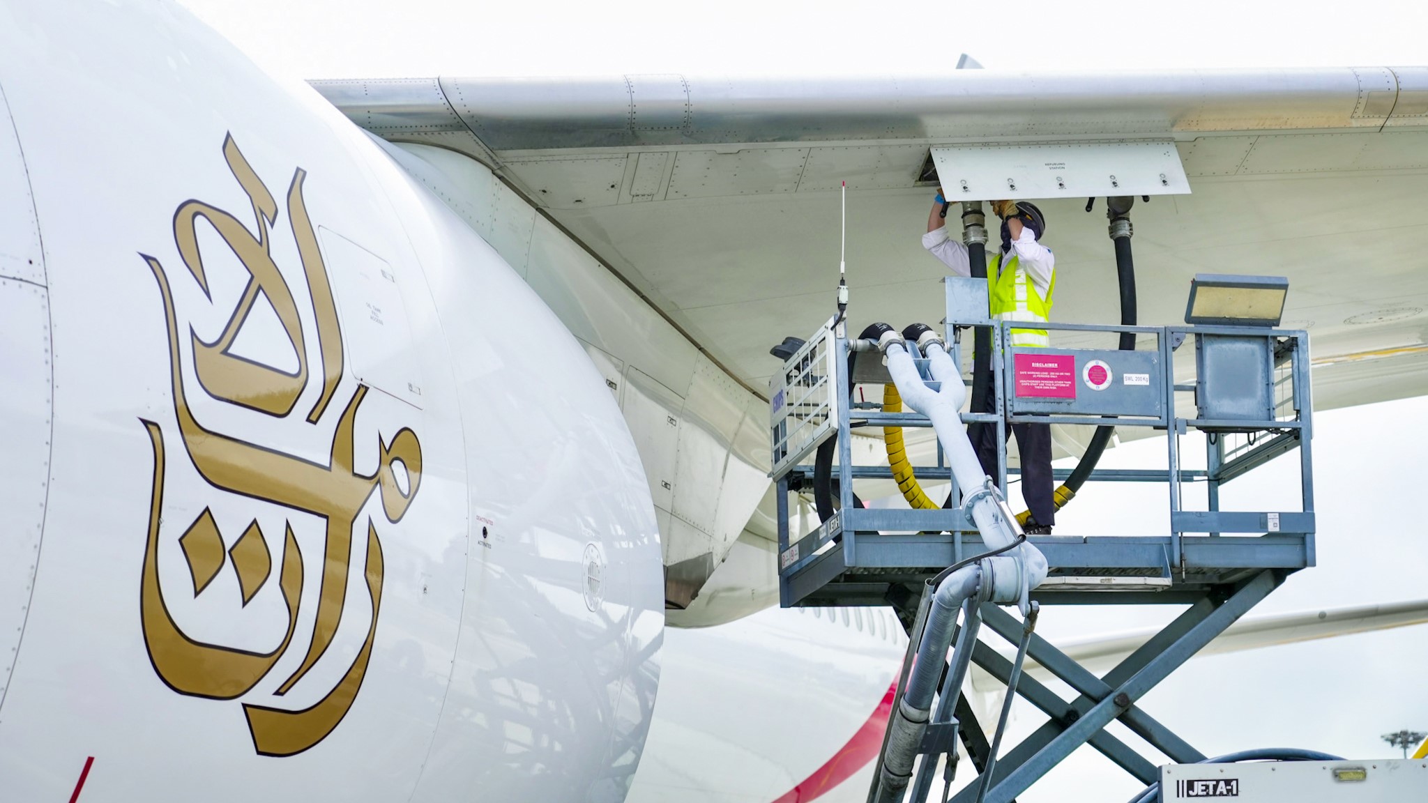 Emirates to use SAF from Singapore image