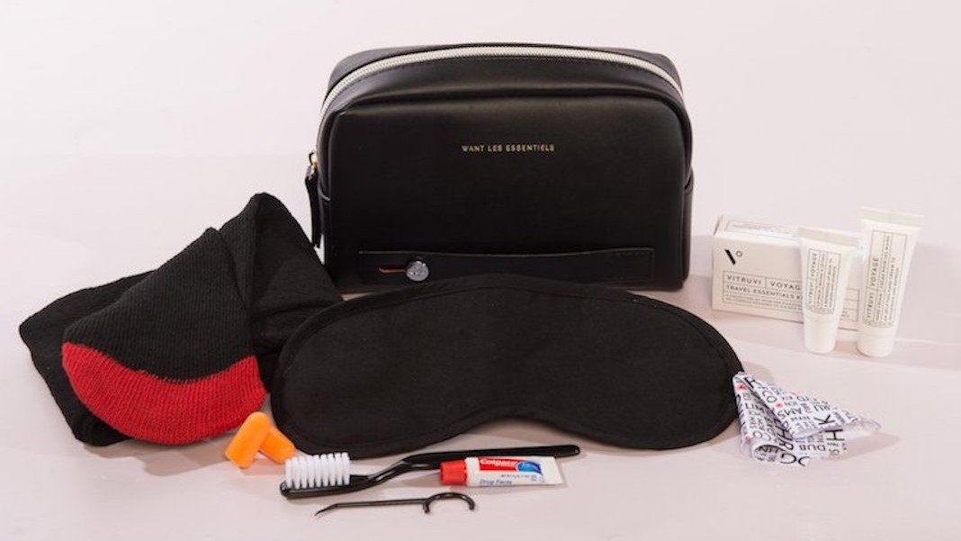 Airline review Amenities & Facilities - Air Canada - 0