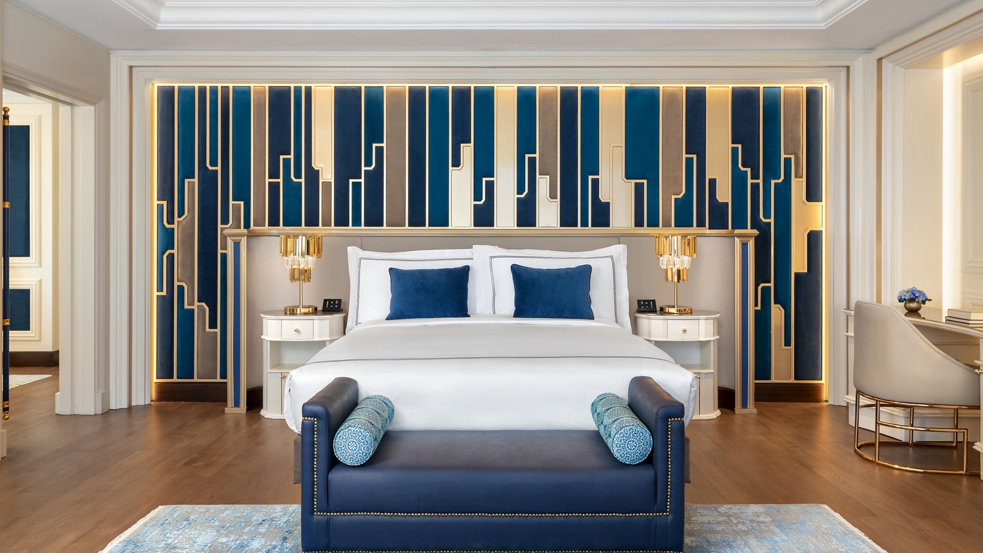 Kingsize bedroom with turkish-style interior and dekor with a godly feel at The Luxurious Ritz-Carlton, Istanbul.