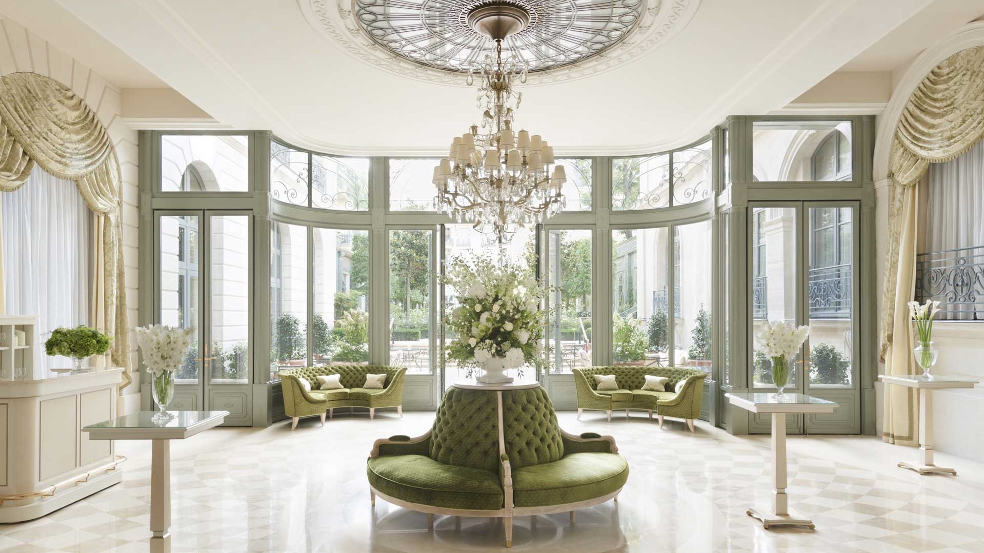 Hotel review Service & Facilities' - Ritz Paris - 5