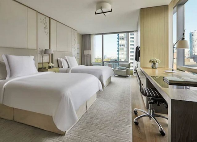 Verified hotel review - Four Seasons Hotel Toronto at Yorkville - 39