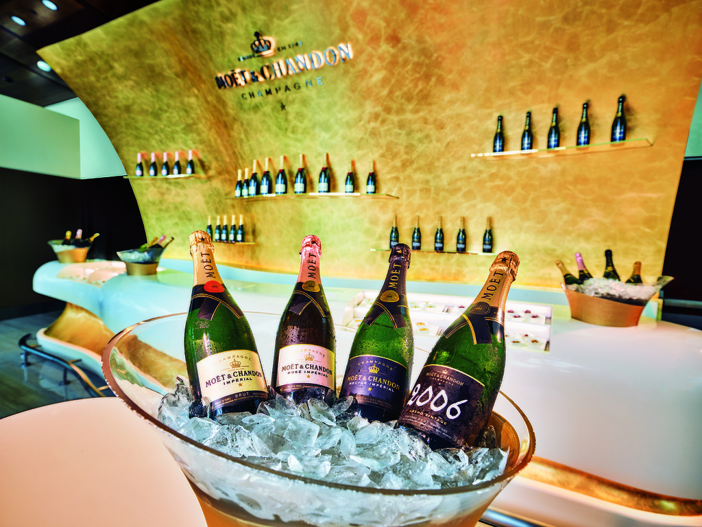 Champagne-lounge-2.jpg