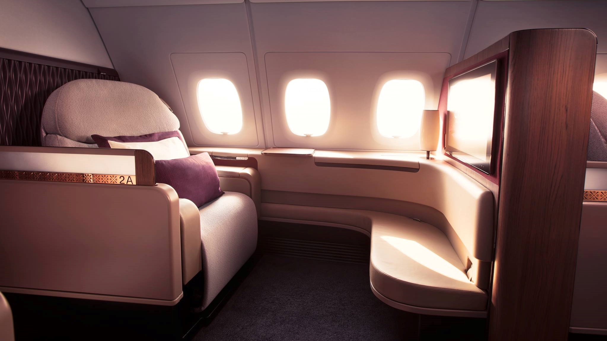 Airline review Cabin & Seat - Qatar Airways - 1