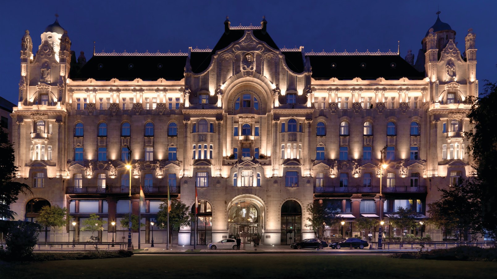 Four Seasons Hotel Gresham Palace Budapest image