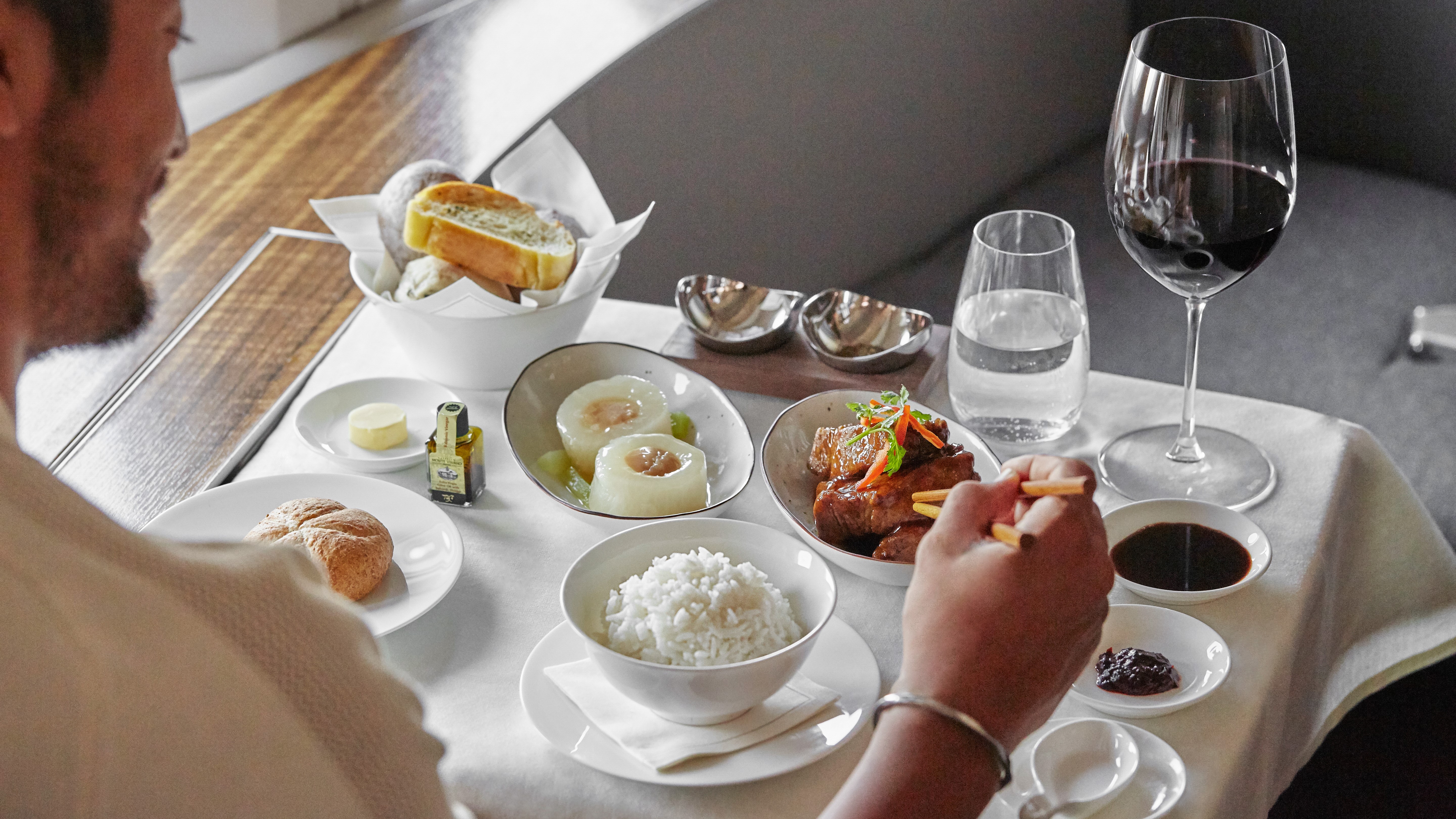 Airline review Cuisine - Cathay Pacific - 1