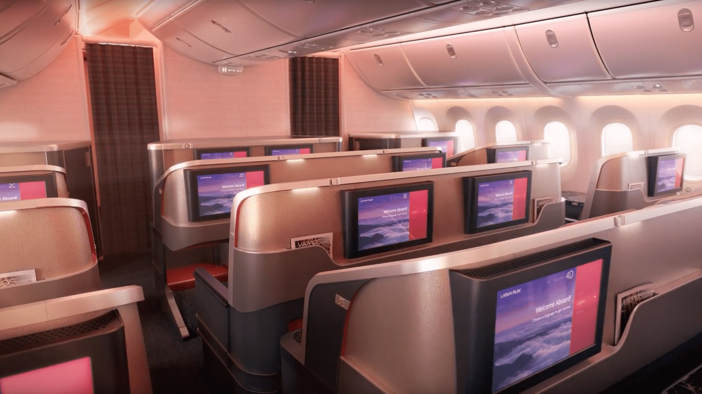 Airline review Entertainment - LATAM Airlines - 5