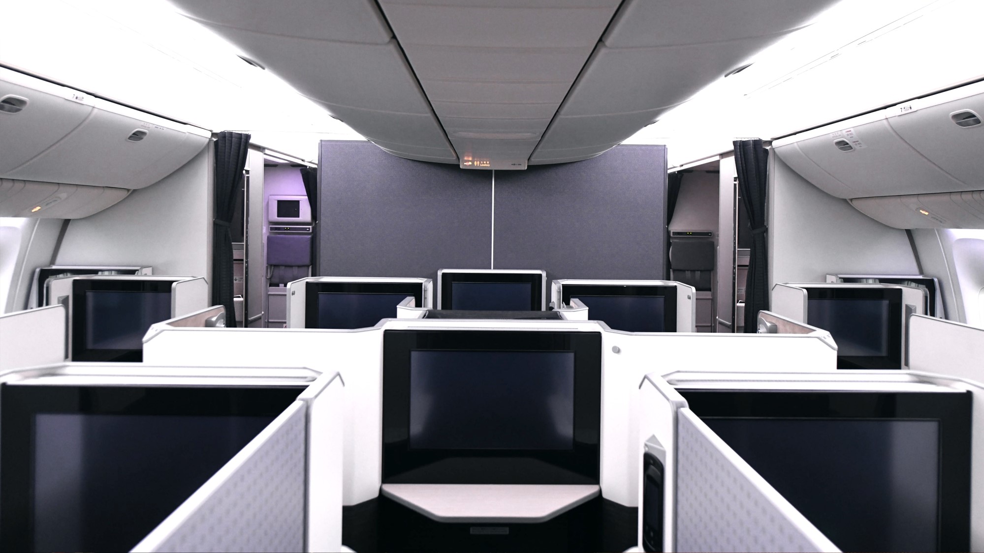 Airline review Entertainment - Japan Airlines - 1